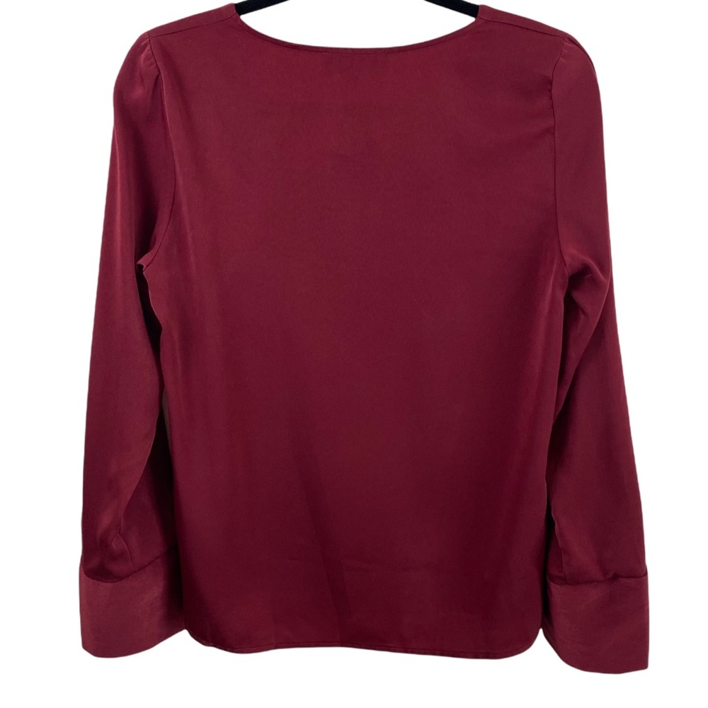 Lulu’s Long Sleeve Satin Burgundy Button Front Blouse Size Small NWT - Picture 2 of 9